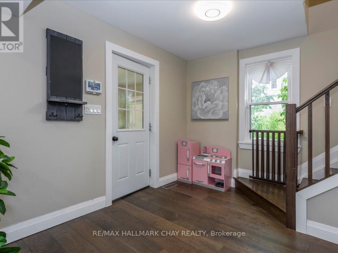 3366 MUSKOKA STREET, 
