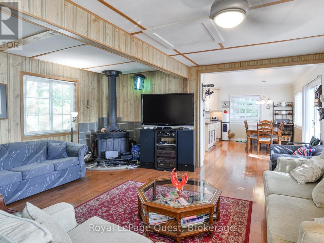 1 Island 4Sr, Severn Lake