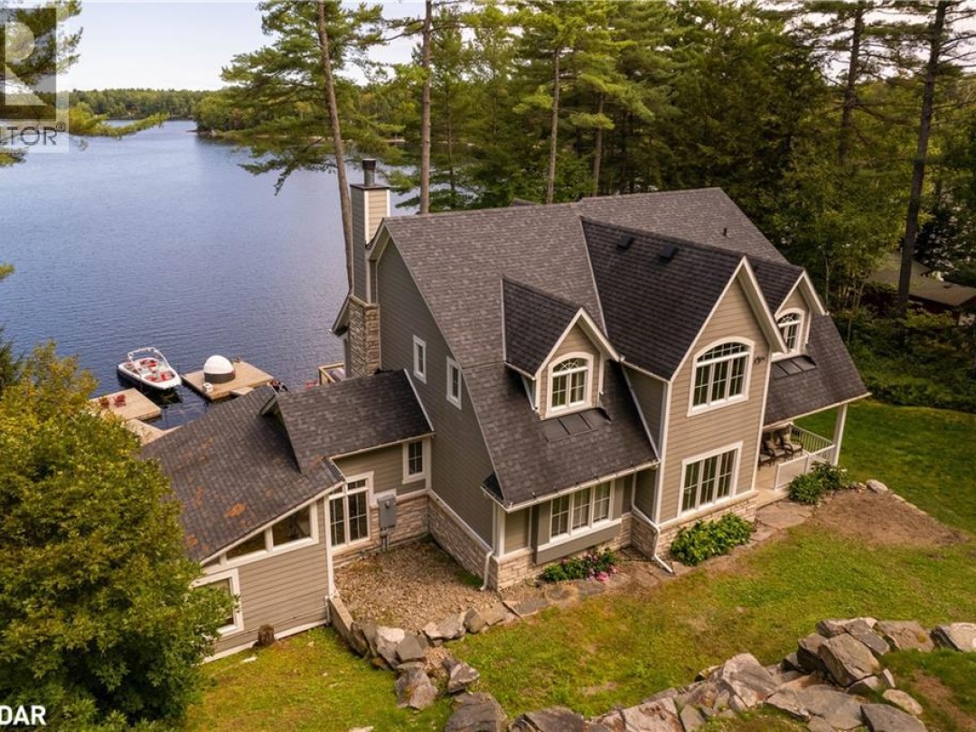 1043 FORTUNES Trail, 