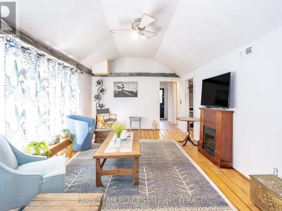 16 WATERSIDE DRIVE, 