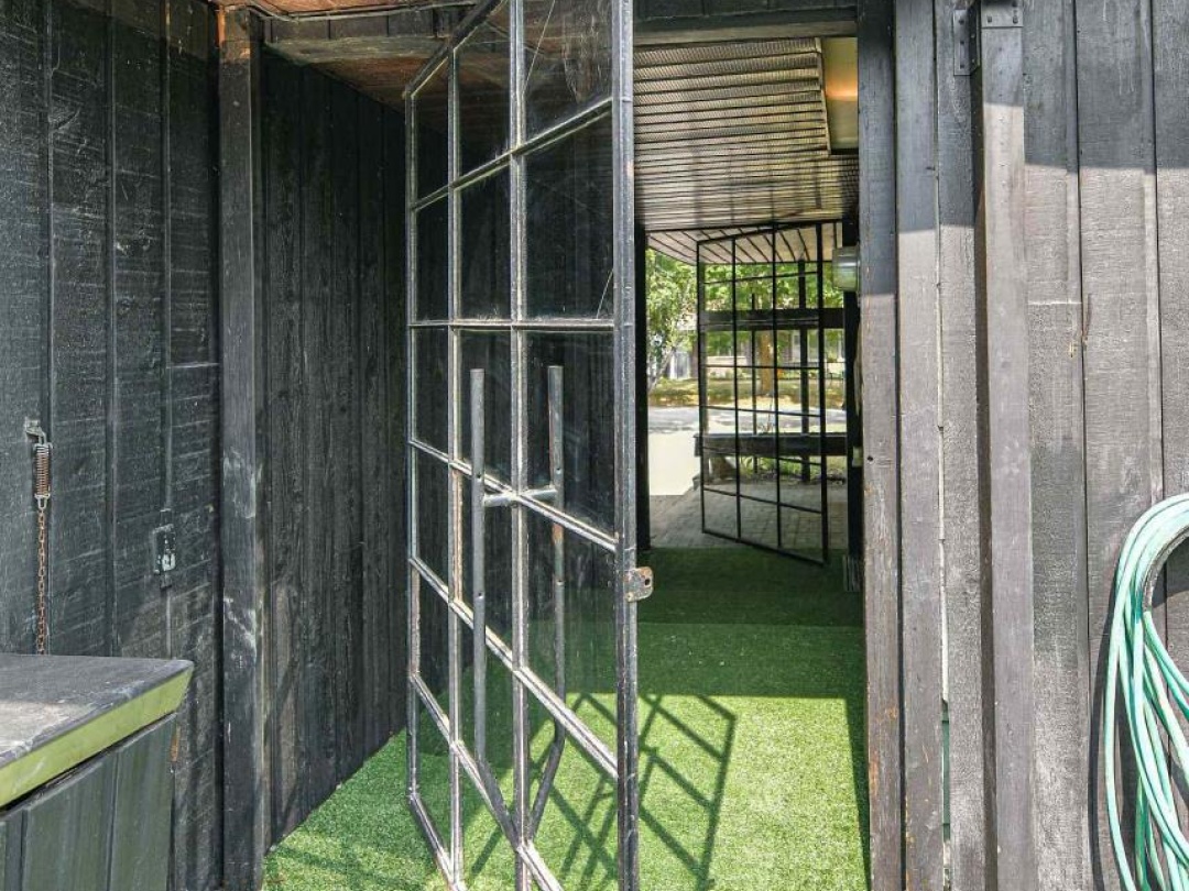 535 HIGH STREET, 