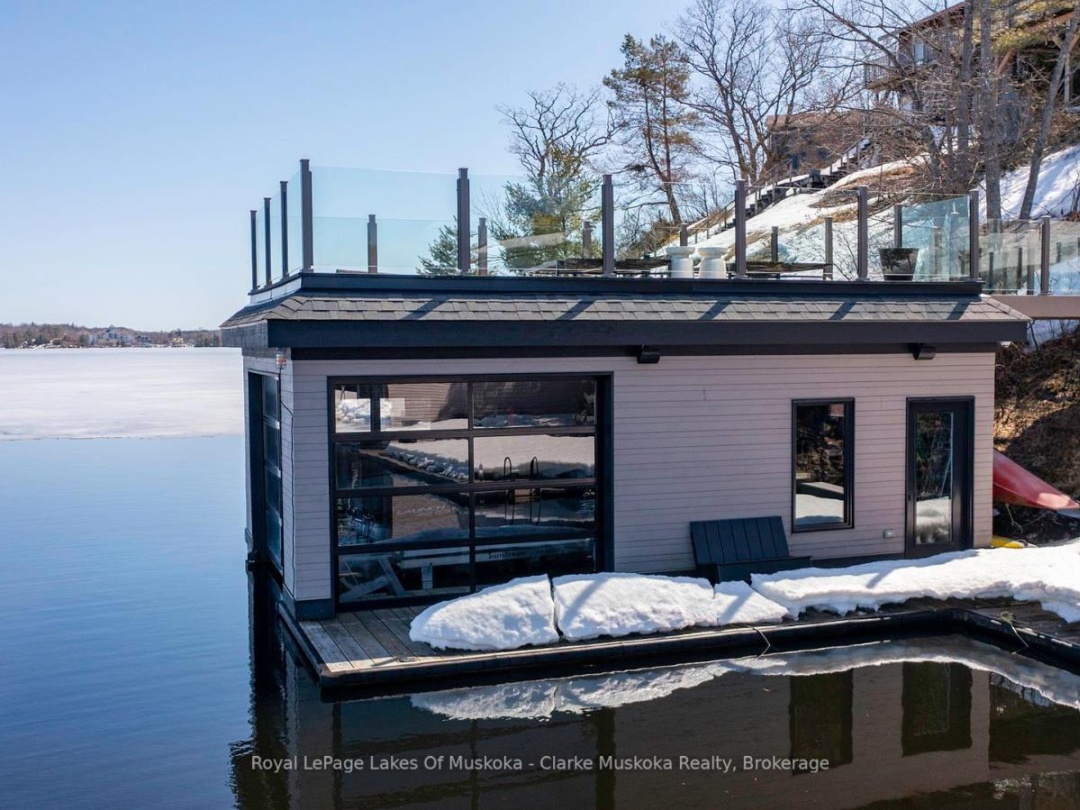 305 Wapaska Crescent, Lake Muskoka