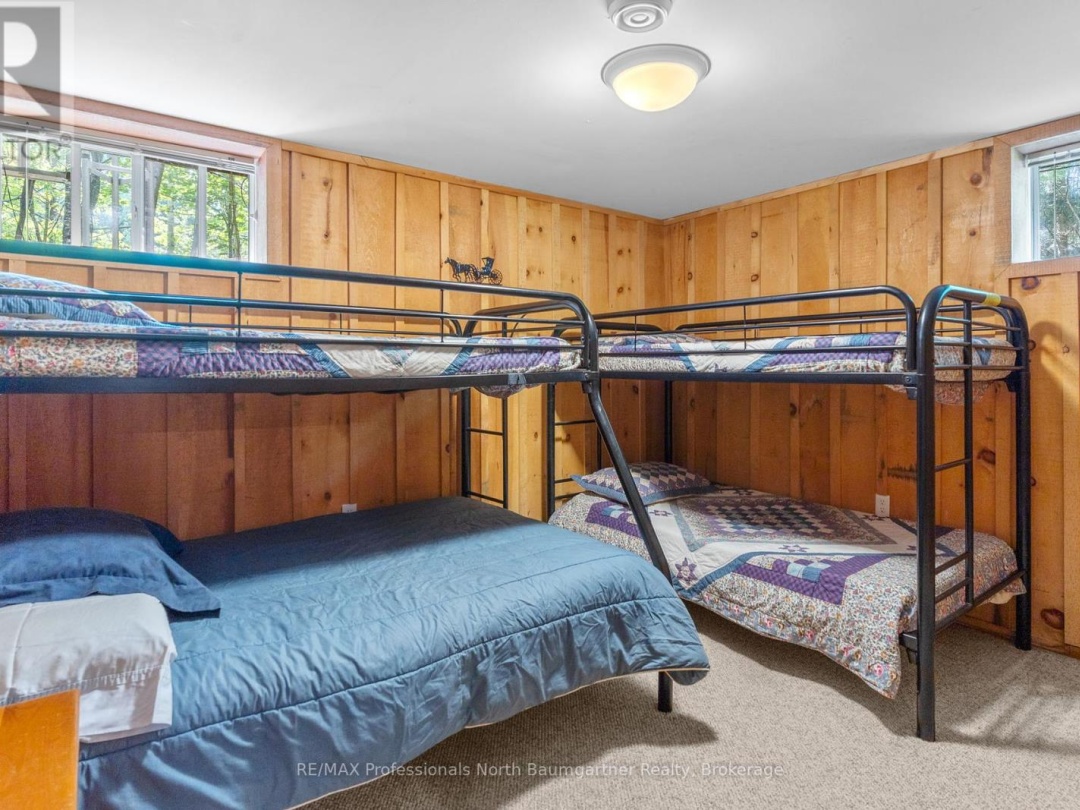 1976 REDKENN ROAD, 