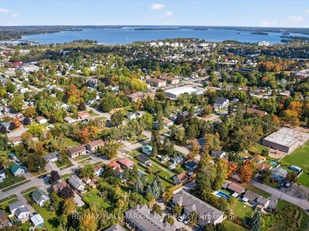 67 SIMCOE STREET, 