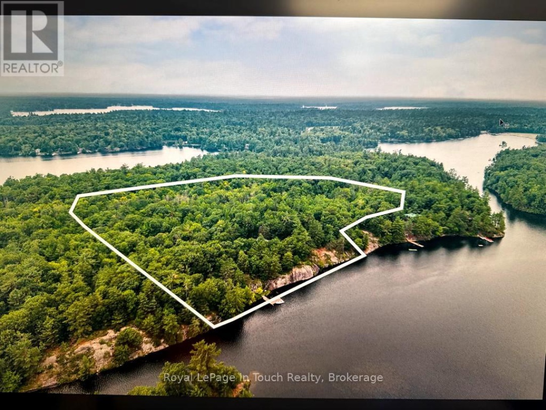 390 ISLAND 360 ISLAND, Six Mile Lake