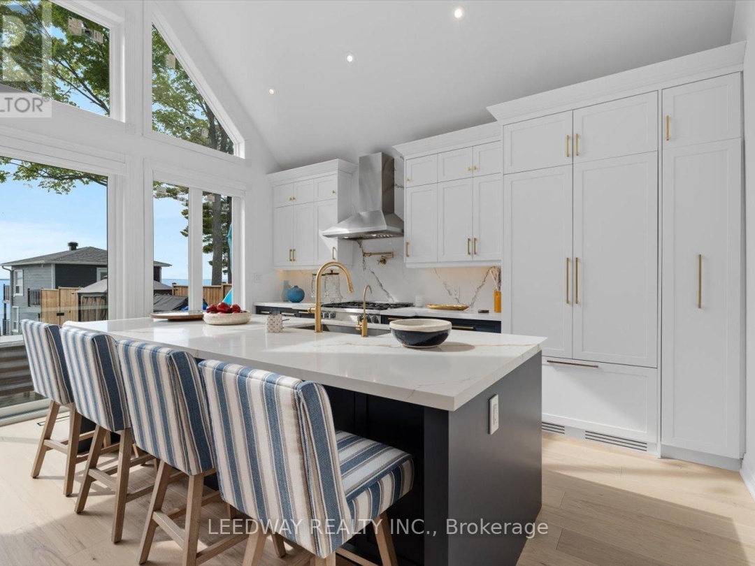 24410 Thorah Park Boulevard, Lake Simcoe
