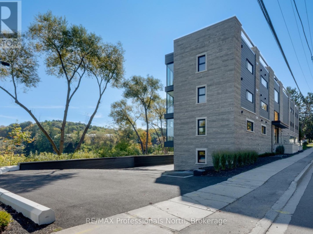105 - 32 BRUNEL ROAD, Muskoka River