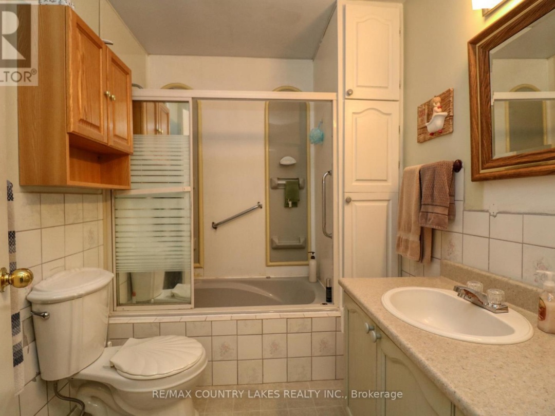 34 SIMCOE ROAD, 