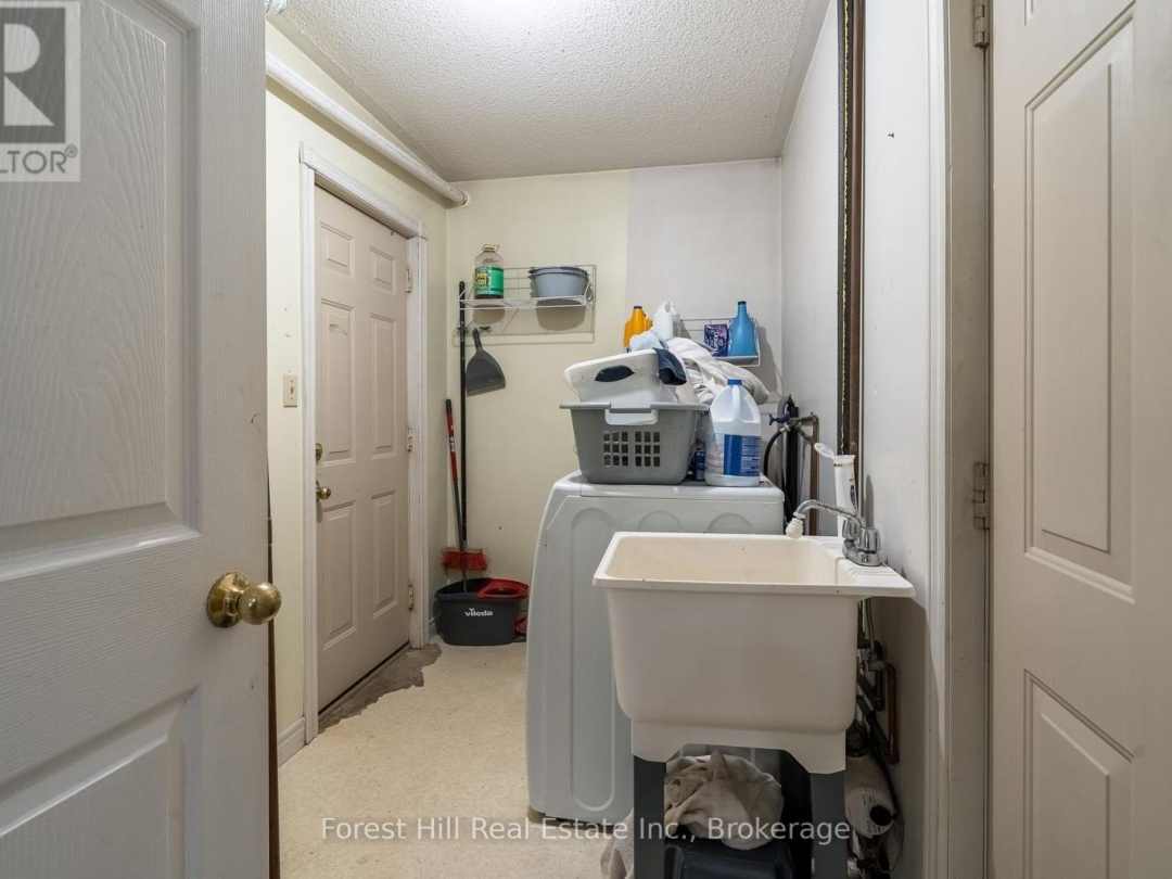 12 CRESTVIEW DRIVE, 