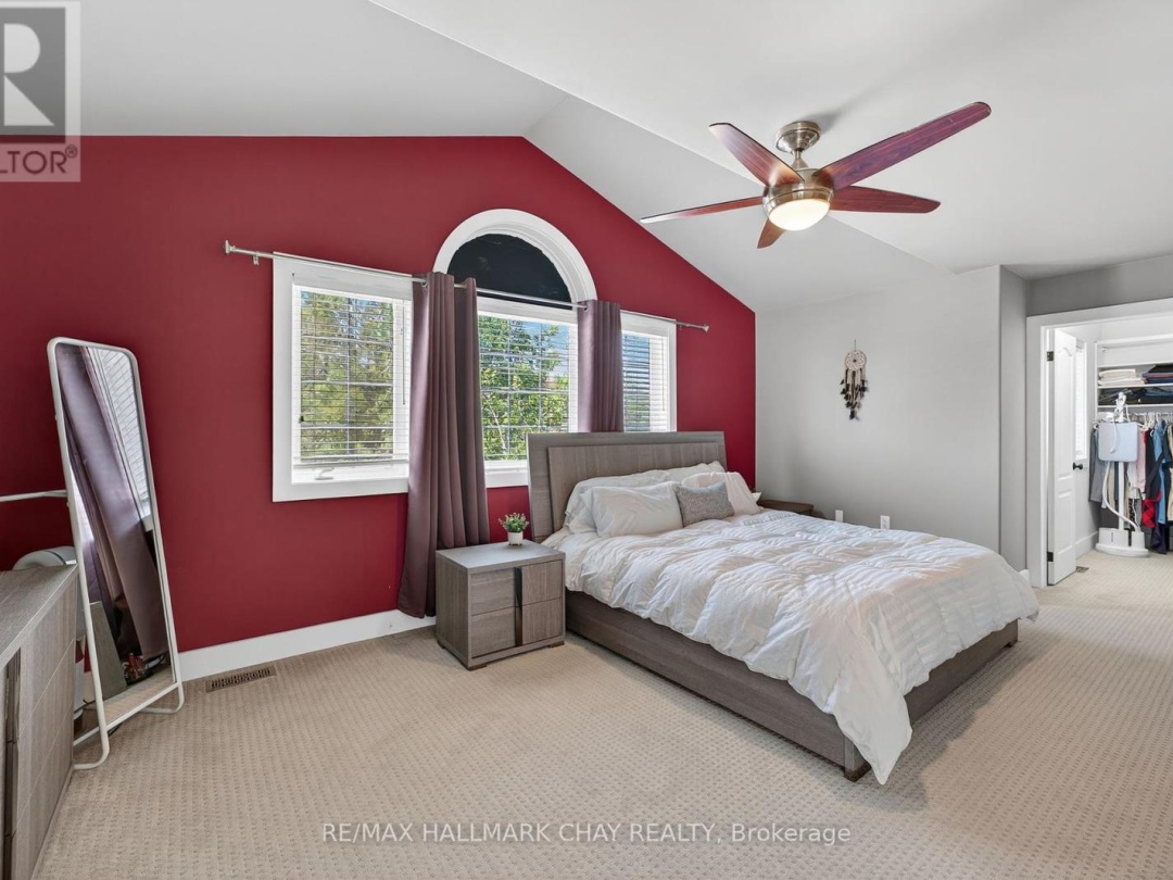3159 BASS LAKE SIDE ROAD E, 