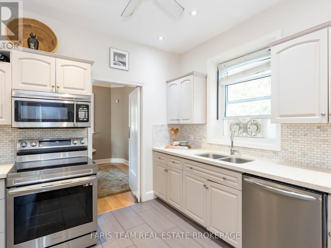44 TECUMSETH STREET, 
