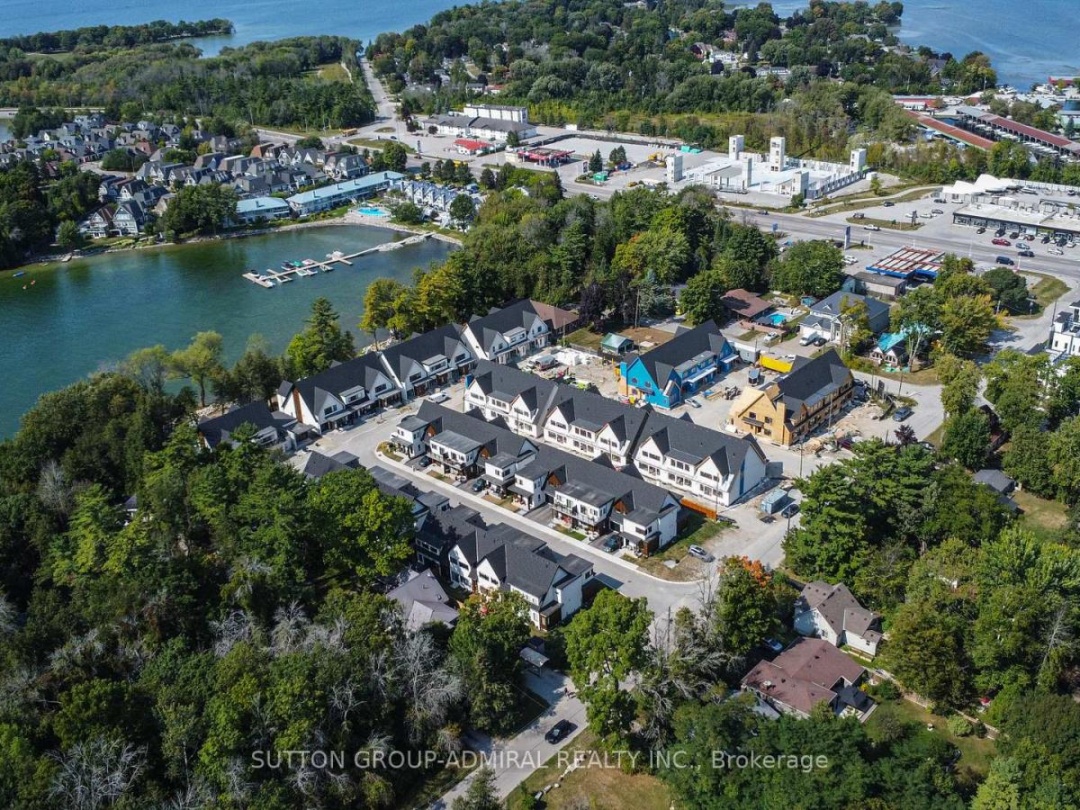 42 Ruby Crescent, Lake Simcoe