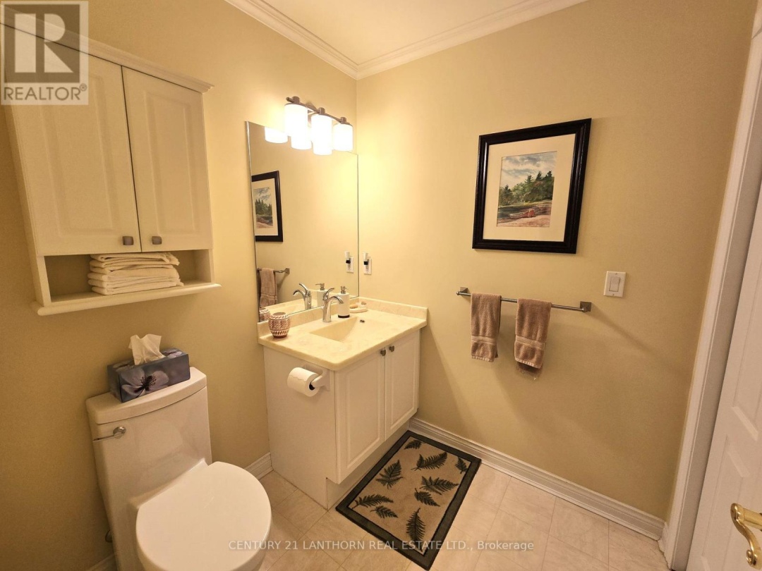 UNIT #310 - 30 MUSEUM DRIVE, 