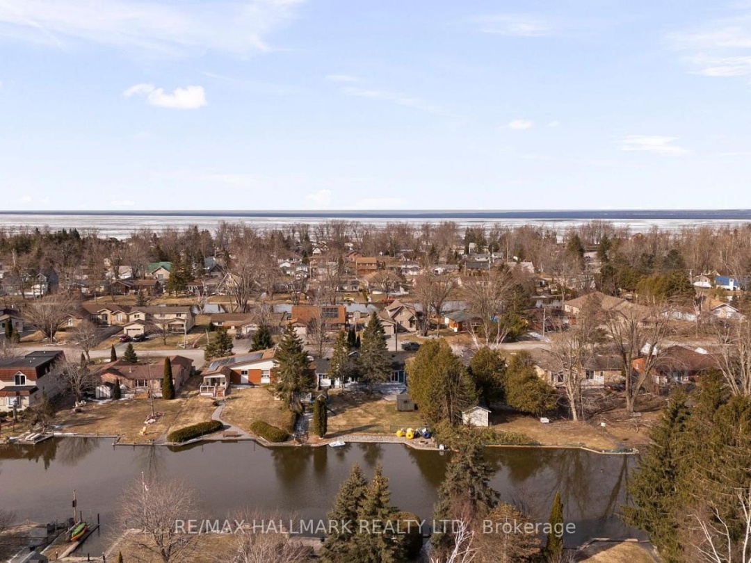 13 Pinetree Court, Simcoe Lake