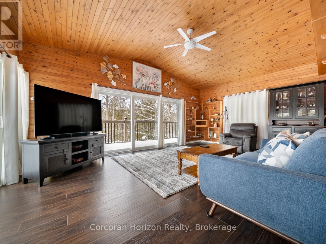 3000 WHELAN WAY, Black River