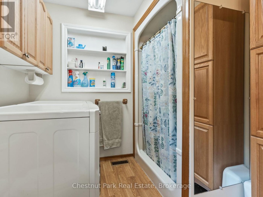 1054 GREEN LAKE ROAD, Gull River