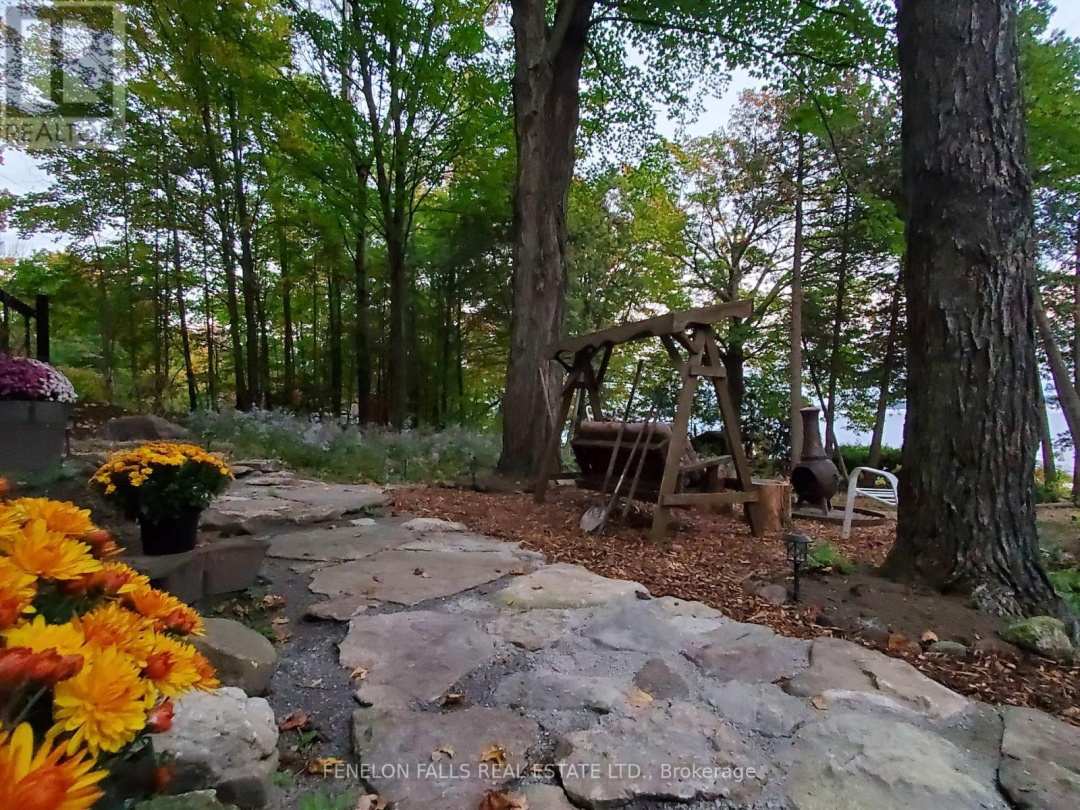 168 LAKEBREEZE ROAD, Cameron Lake