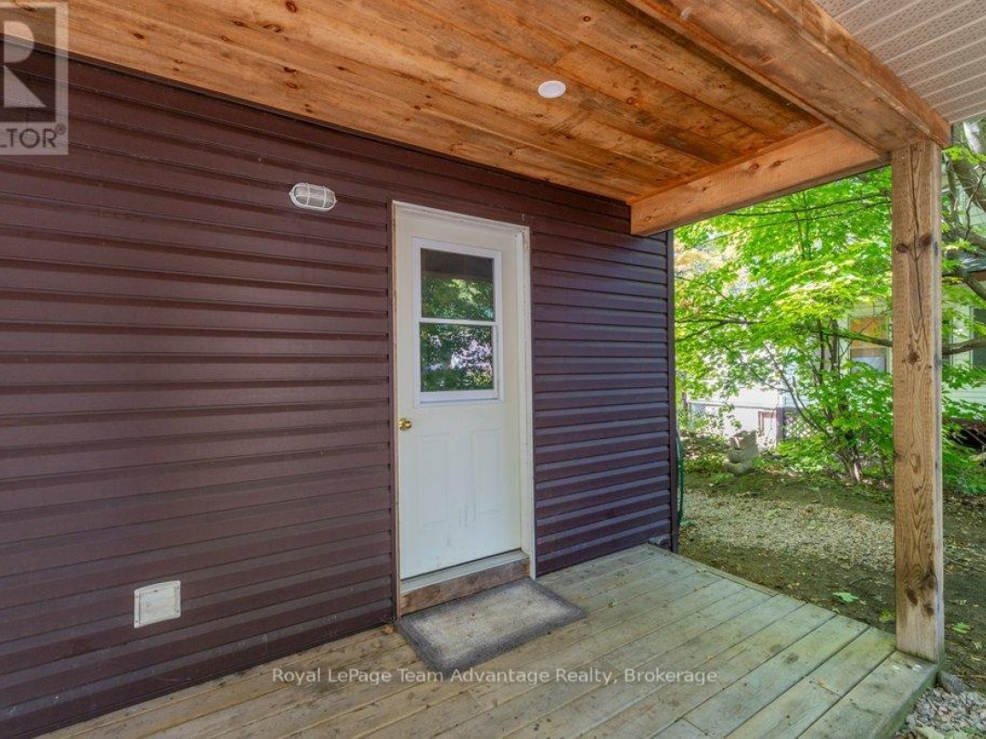 32 WAUBEEK STREET, 