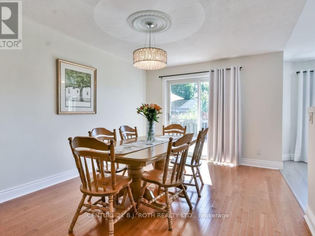 3 MAPLE GATE, 