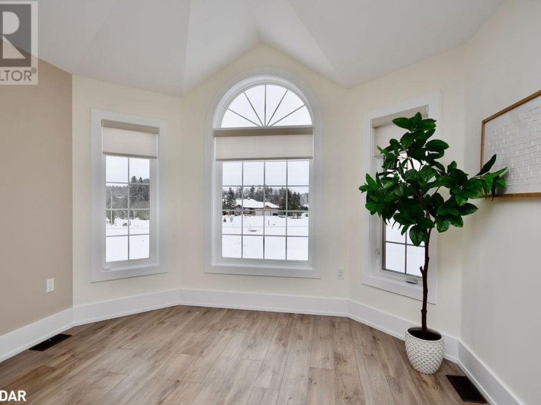 1348 Hawk Ridge Crescent, Severn
