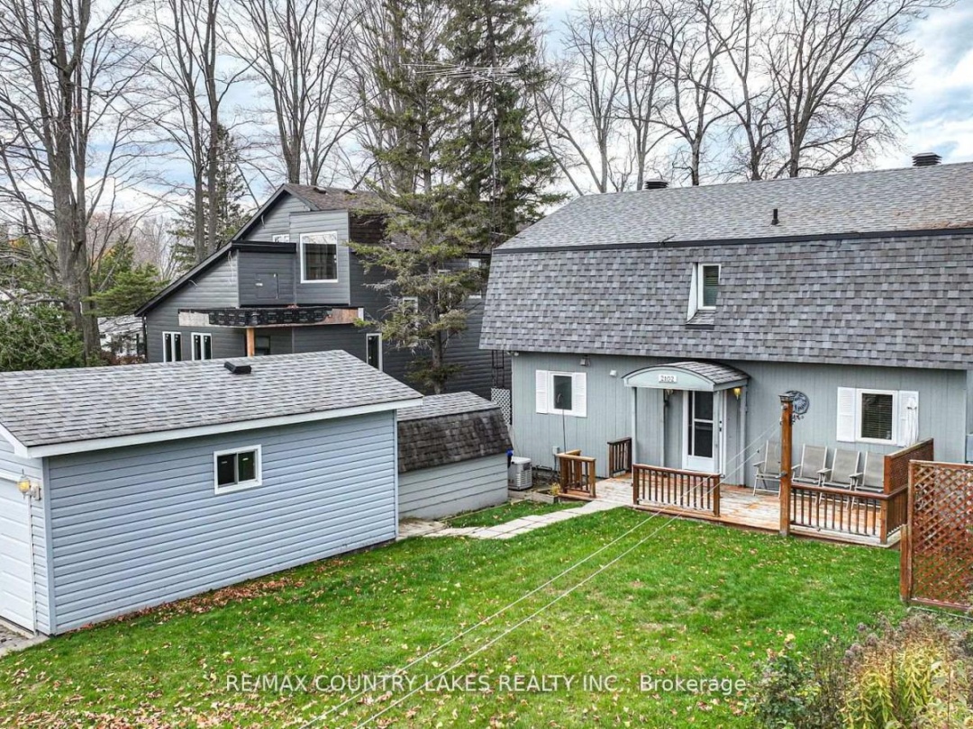 2102 Lakeshore Drive, Lake Simcoe