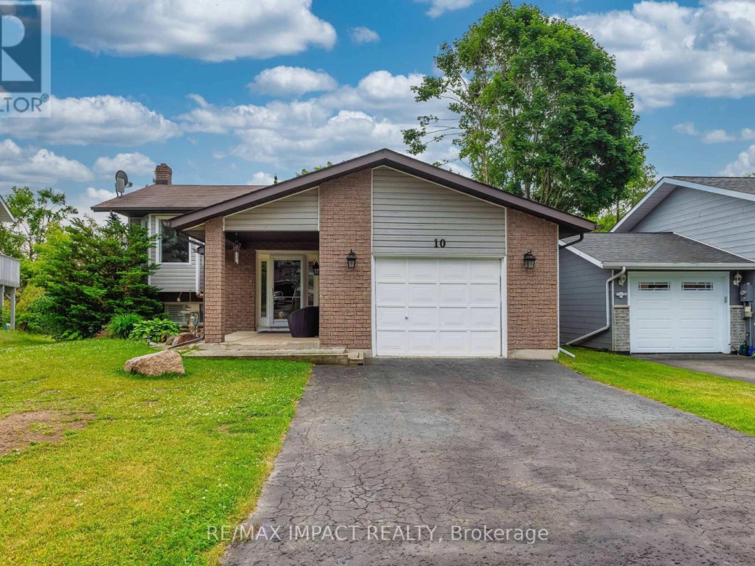 10 CEDARTREE LANE, 