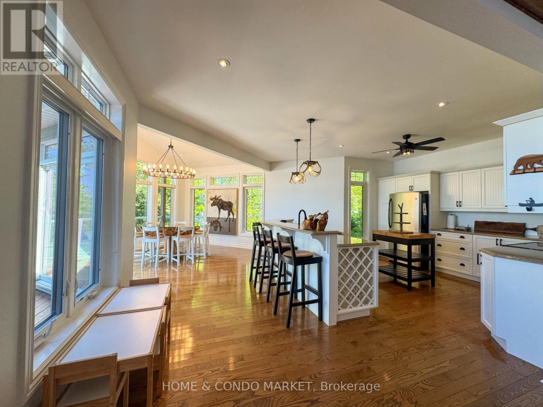 14 CHARLES AVENUE, Manitouwabing Lake