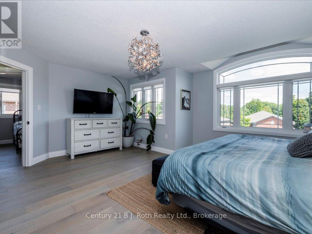 4 SHEPPARD DRIVE, 