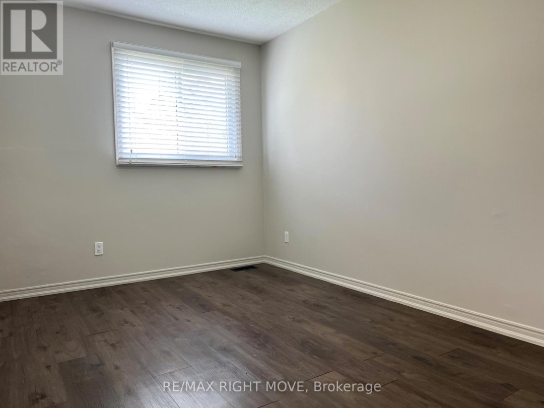 103 25 South Street, Orillia