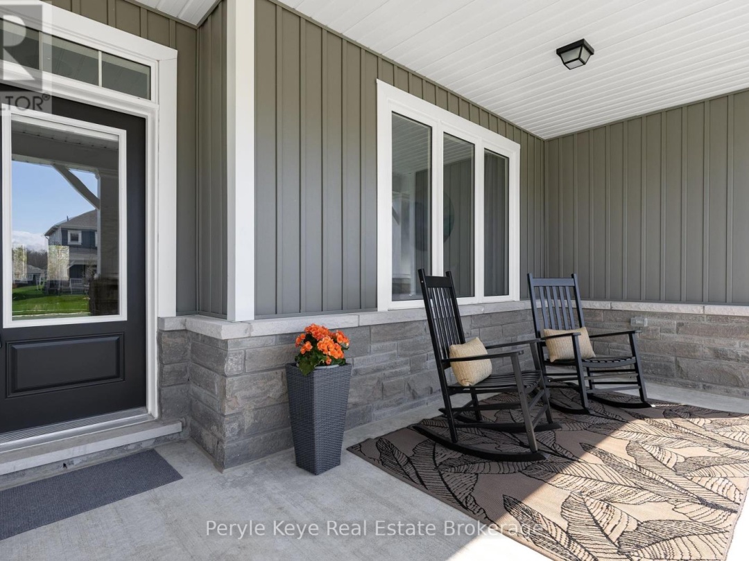 30 DYER CRESCENT, 