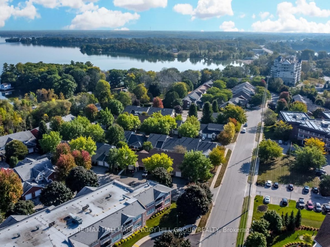 402 40 Museum Drive, Orillia
