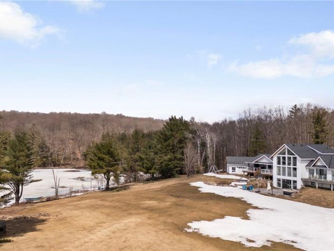 1331 South Monck Drive, Blanchard Lake