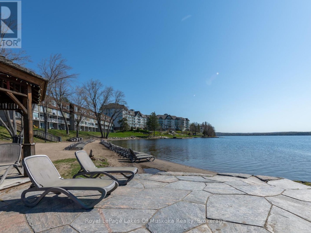 301 - 29 DEERHURST TENNISVIEW DRIVE, 