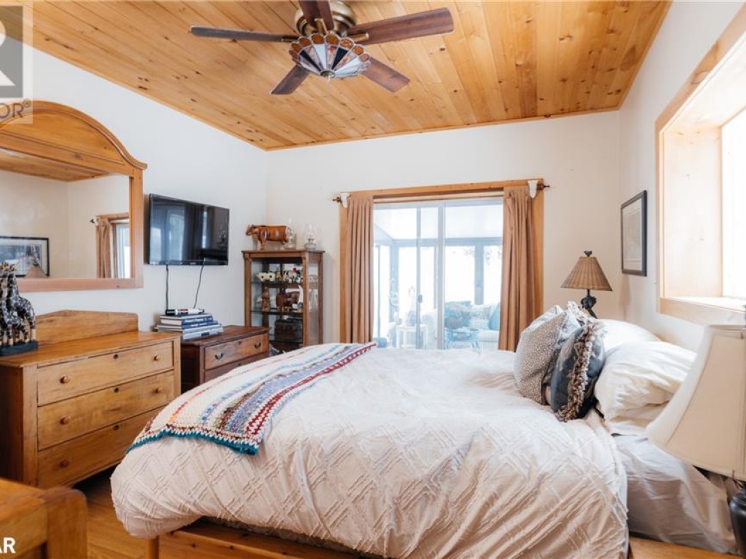 1208 Minnow Drive, Kennisis Lake