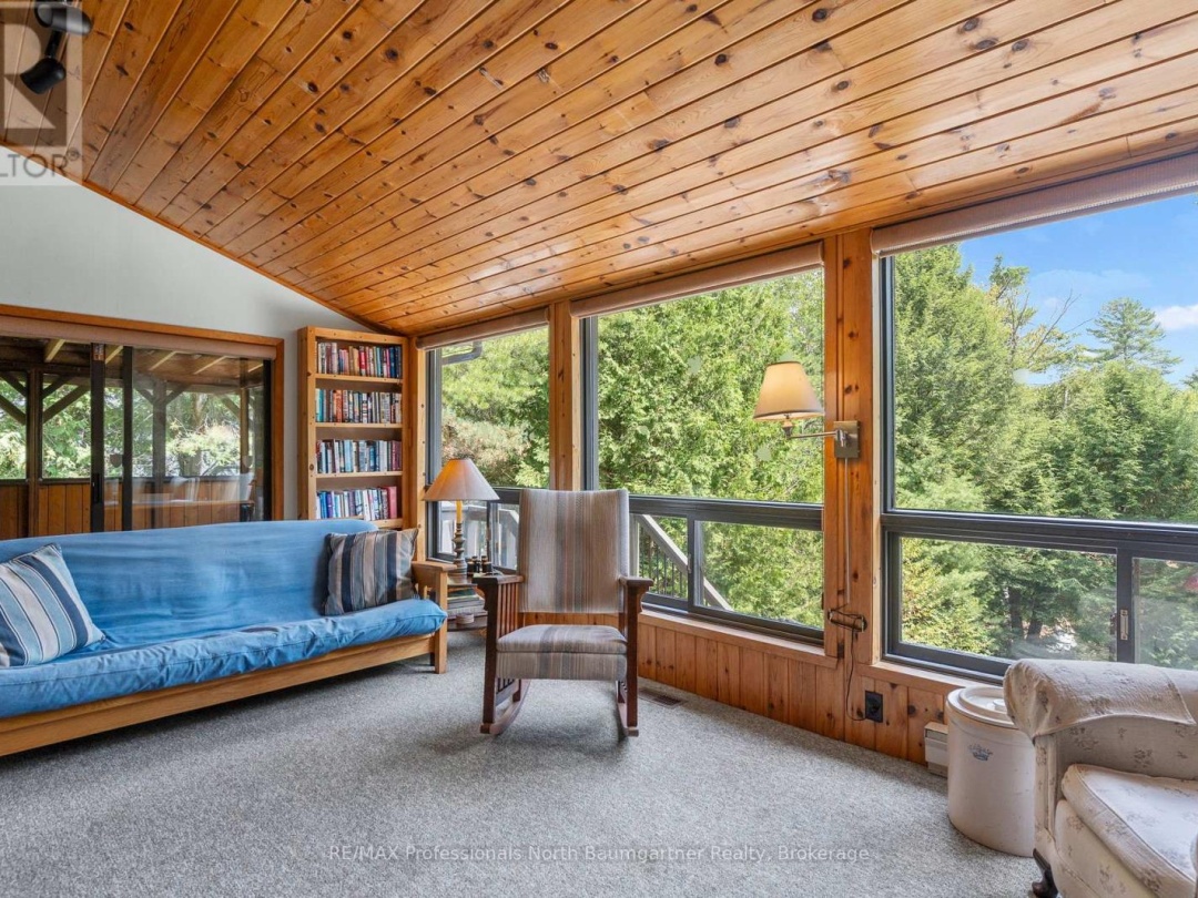 1976 REDKENN ROAD, 