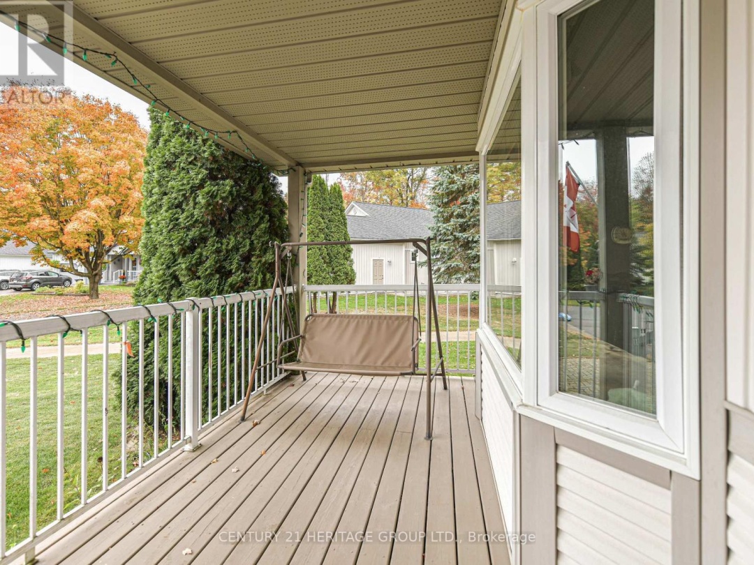 19 SPRINGWOOD CRESCENT,