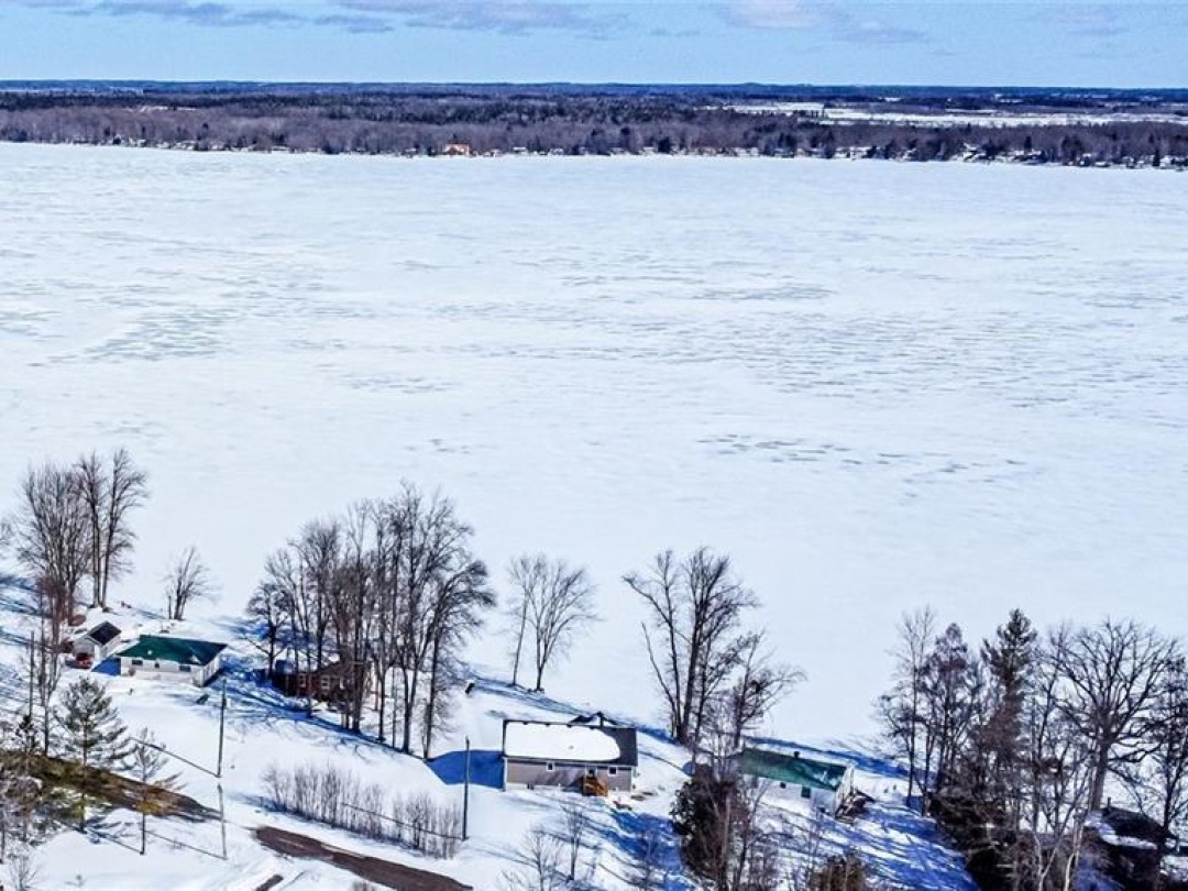 4097 Dalrymple Drive, Dalrymple Lake