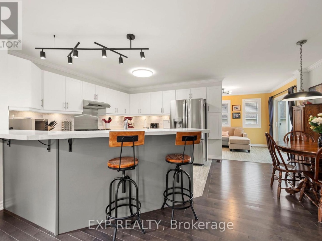 10 SINCLAIR CRESCENT, 