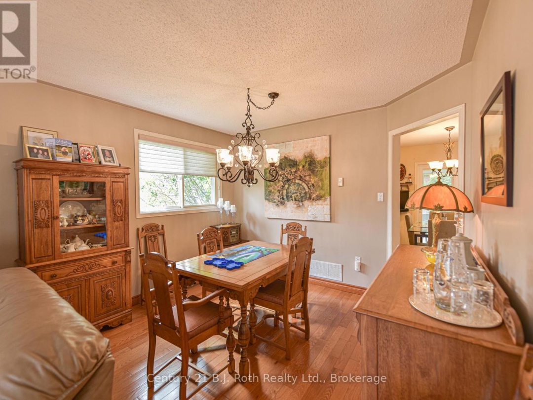 72 CARTER CRESCENT, 