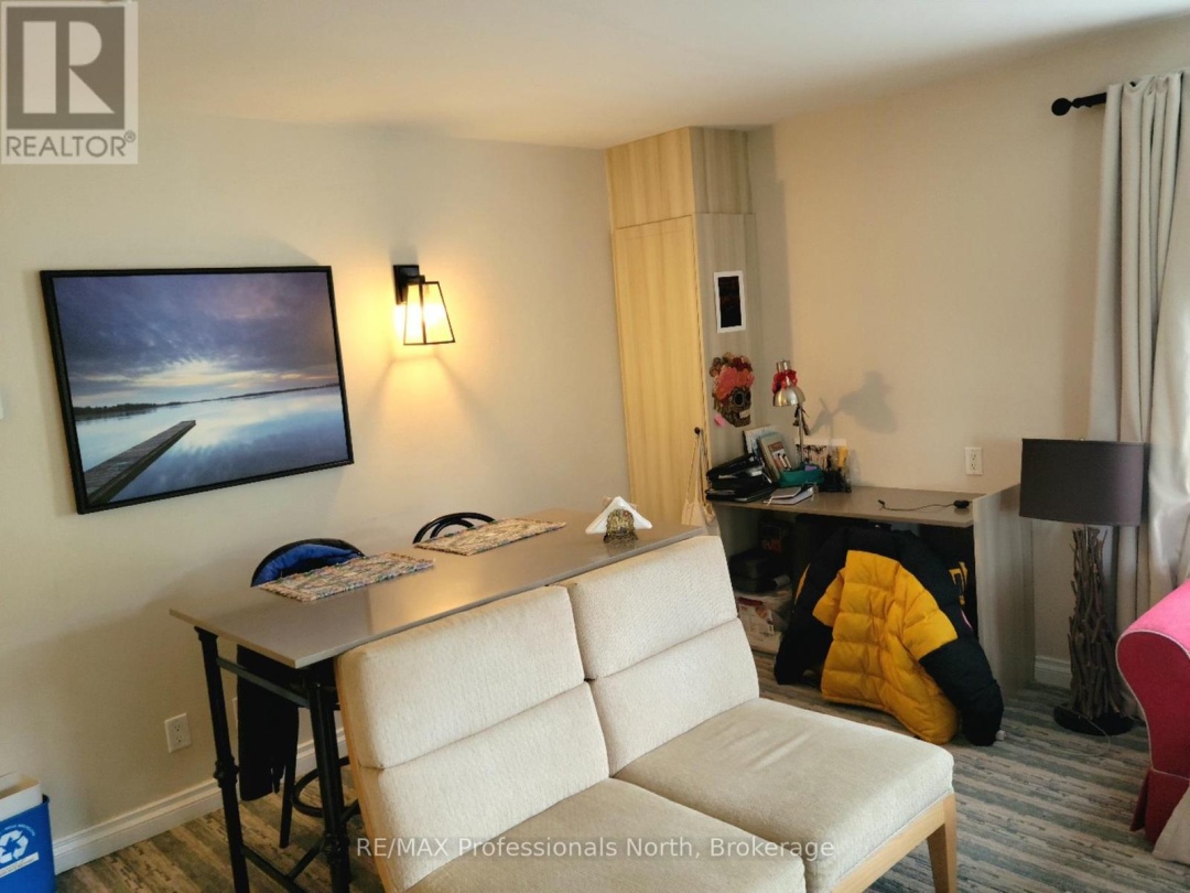 54-207 - 1235 DEERHURST DRIVE, Peninsula Lake