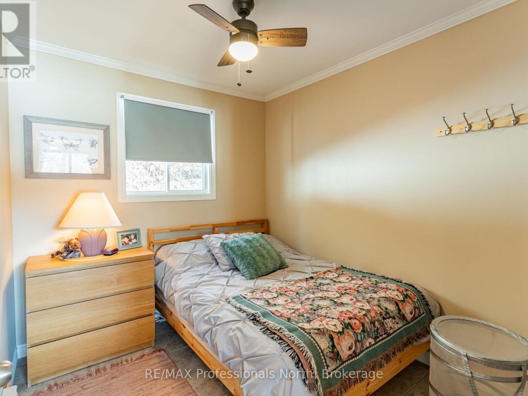 1196 Portage Road, South Portage Lake