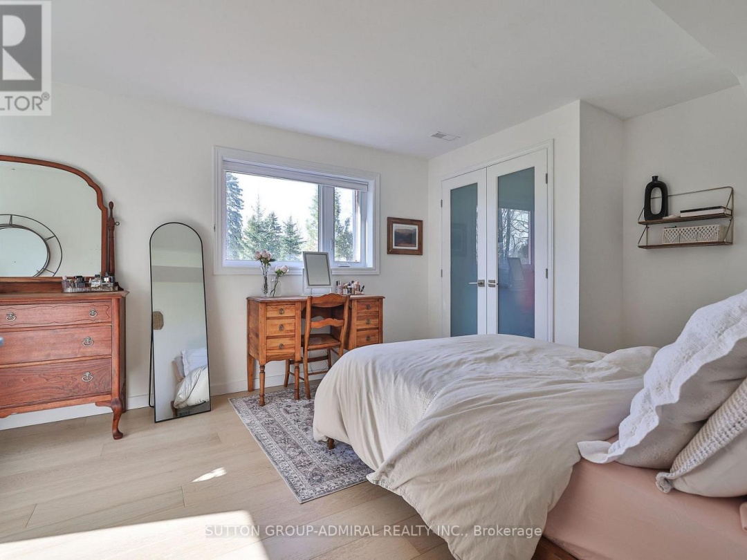 112 BAYSHORE DRIVE, Lake Simcoe
