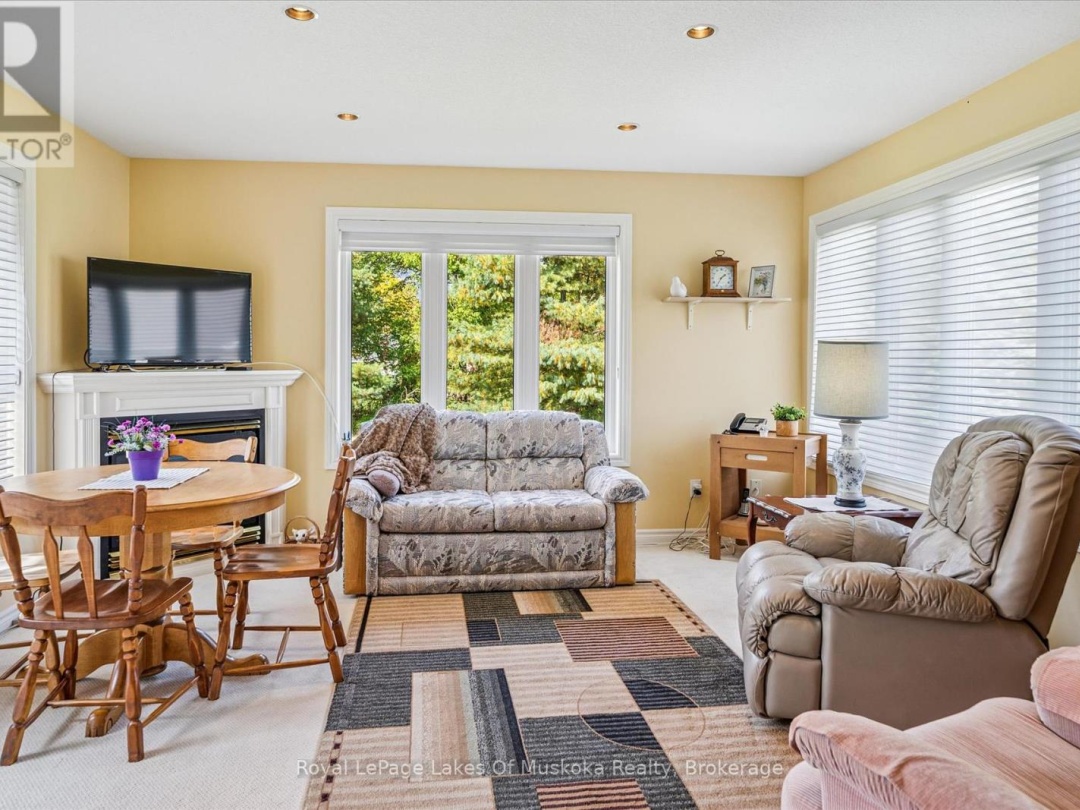 7 INVERARAY COURT, 