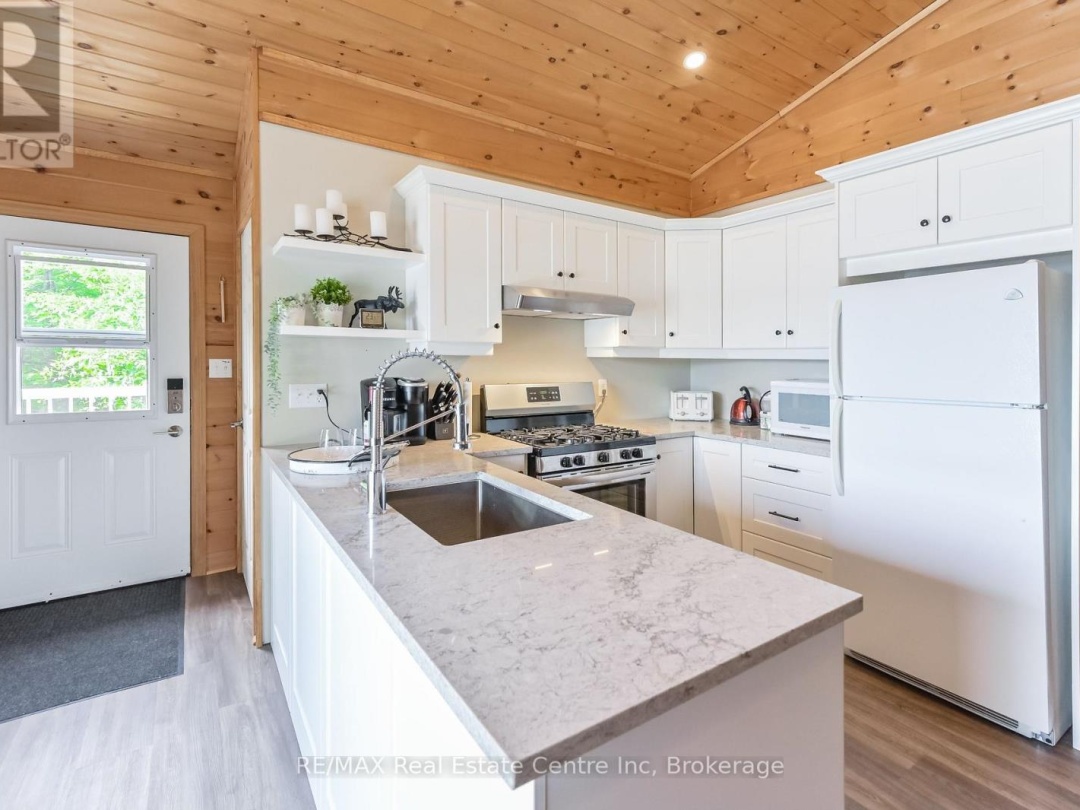 22 SOUTH CRANE LAKE ROAD, 