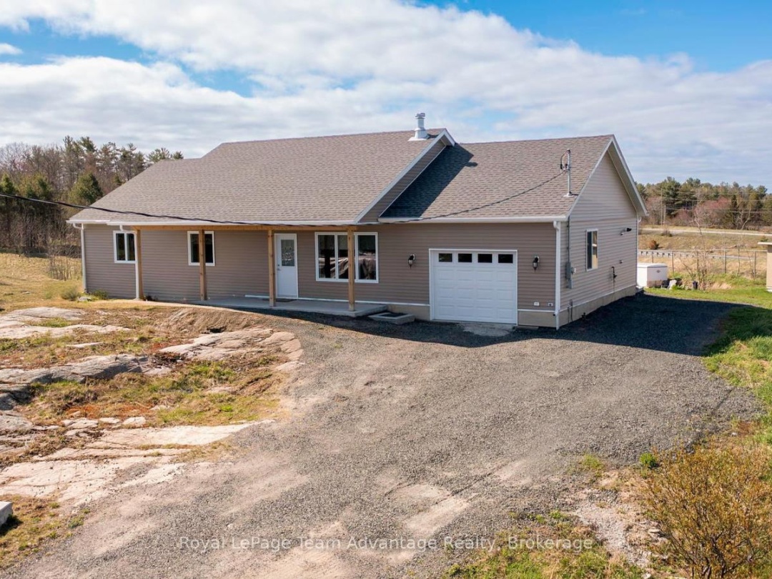 28 Meadowcrest Drive, McDougall
