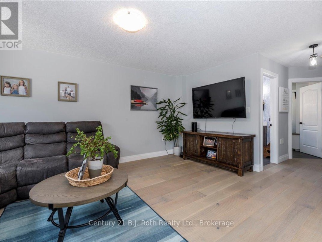 4 SHEPPARD DRIVE, 