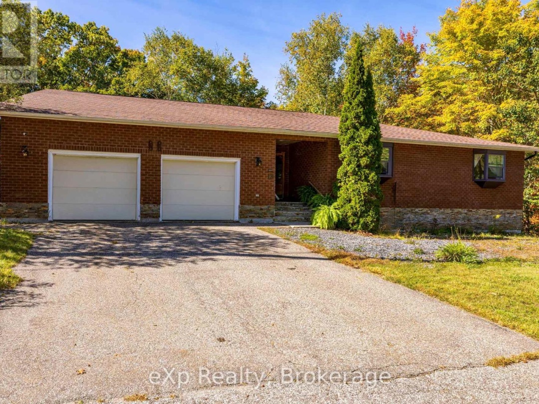 18 KRISTEN HEIGHTS, 