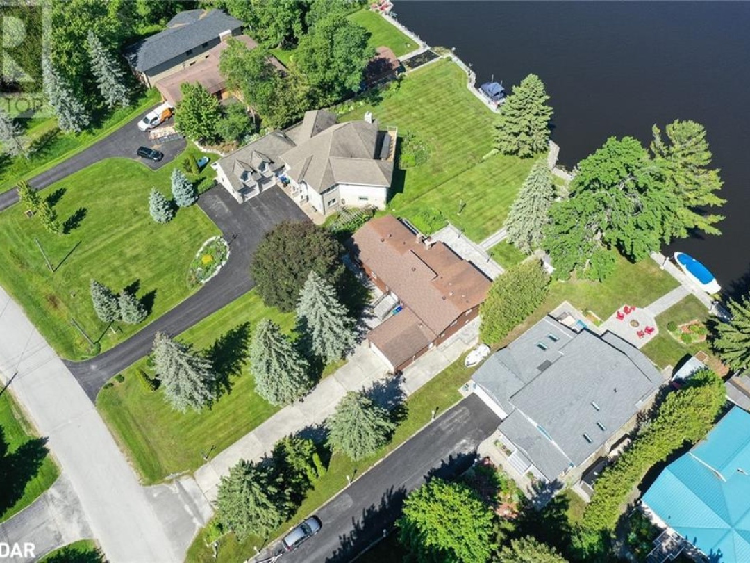 35 OLD INDIAN Trail, 