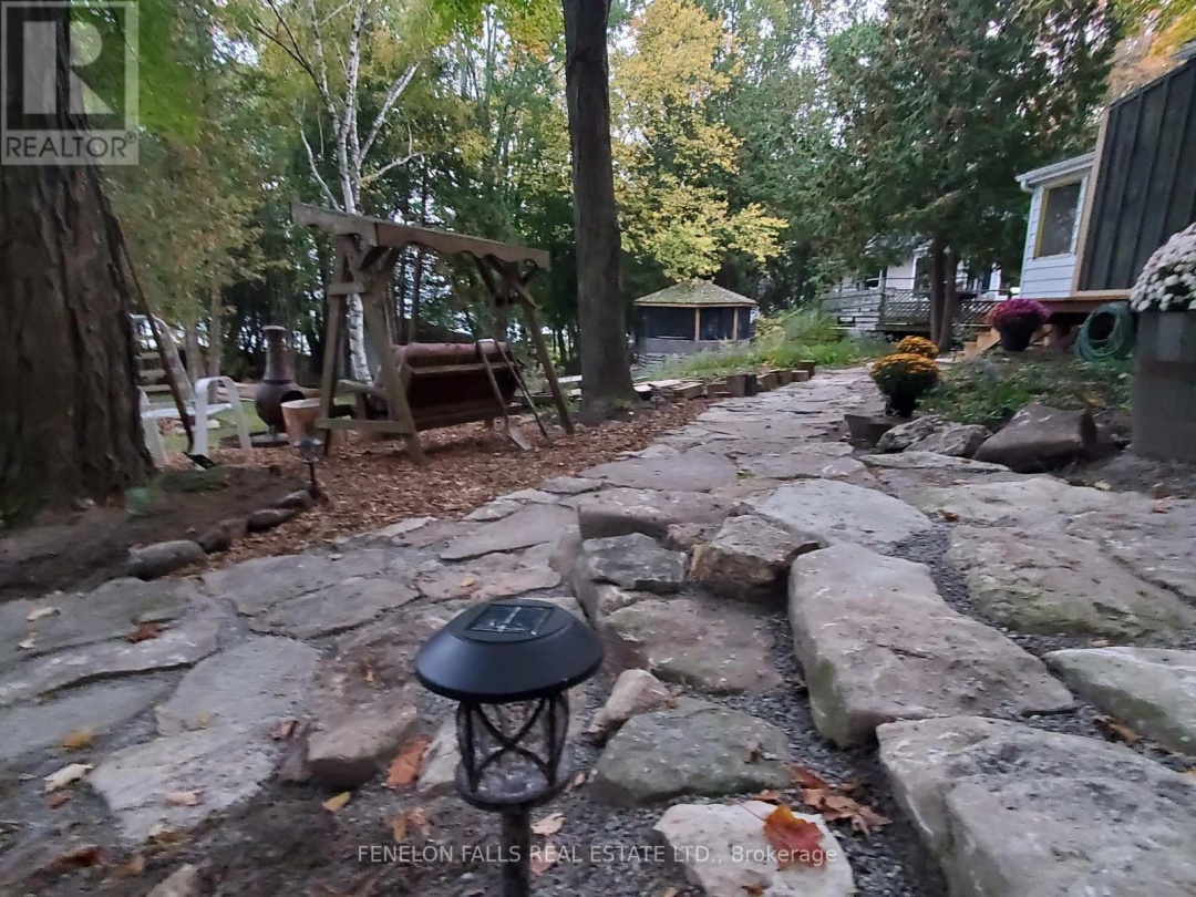 168 LAKEBREEZE ROAD, Cameron Lake