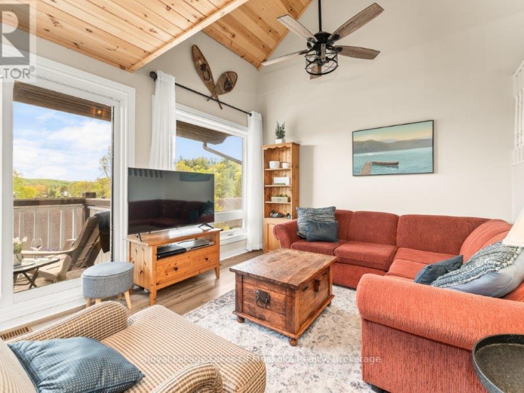 30 TURNER DRIVE, Peninsula Lake